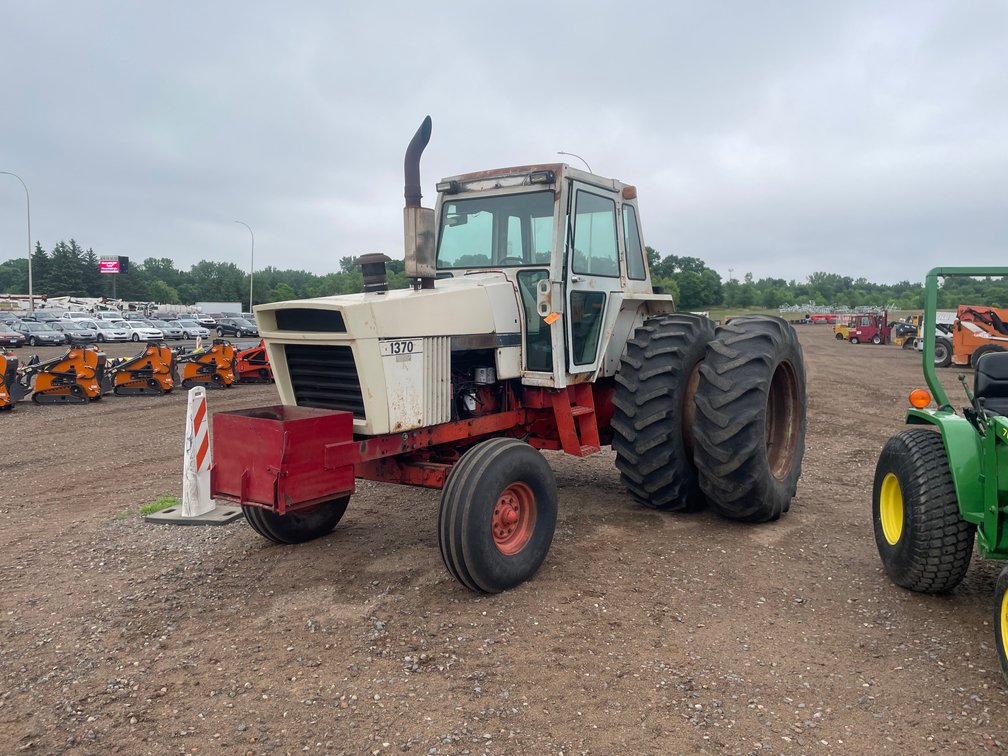 Case 1370 Agri-King Tractor