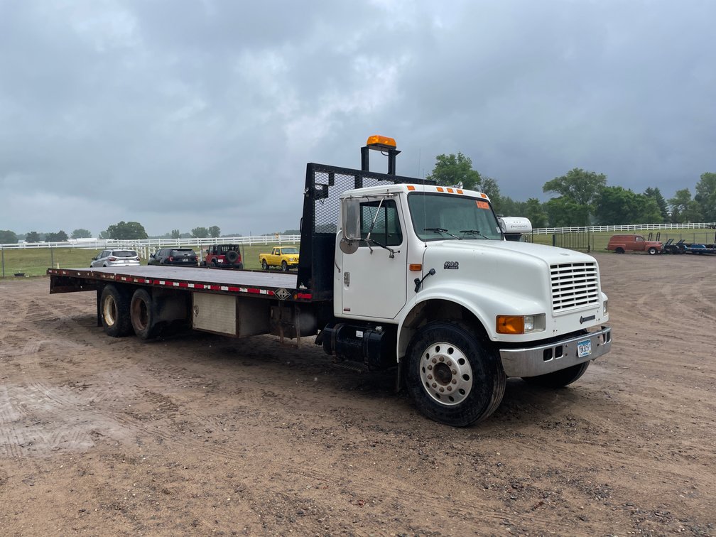 1998 International 4900 Flatbed Truck (Has MN Title)