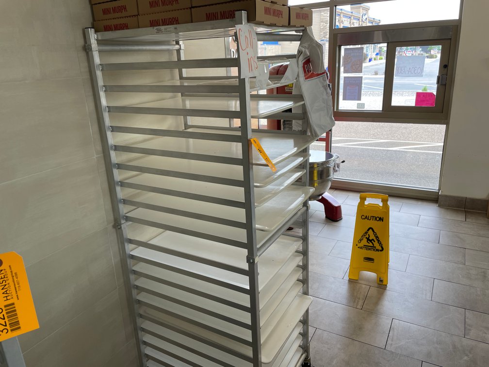 Aluminum Wheeled Baking Cart with Poly Trays