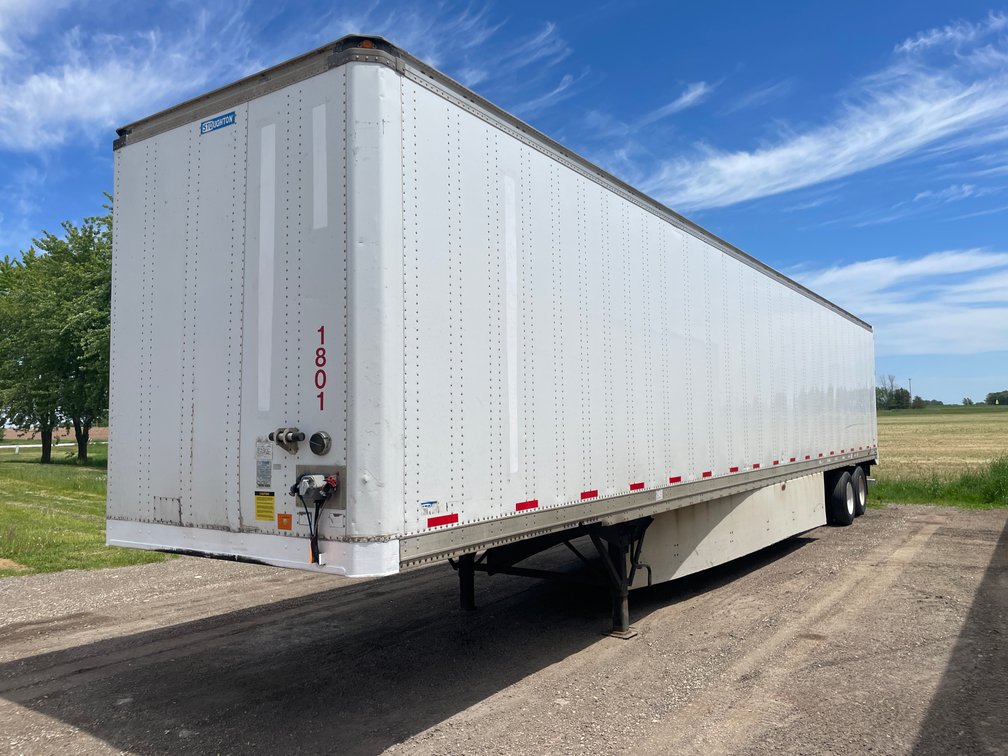2014 Stoughton Semi-Trailer (Title in Delay) (Denmark, WI)