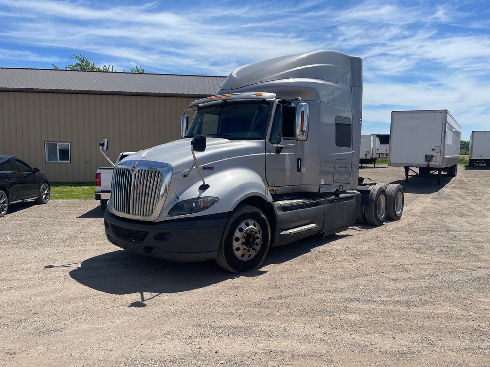 2016 International Semi-Tractor (Has WI Title) (Denmark,WI)