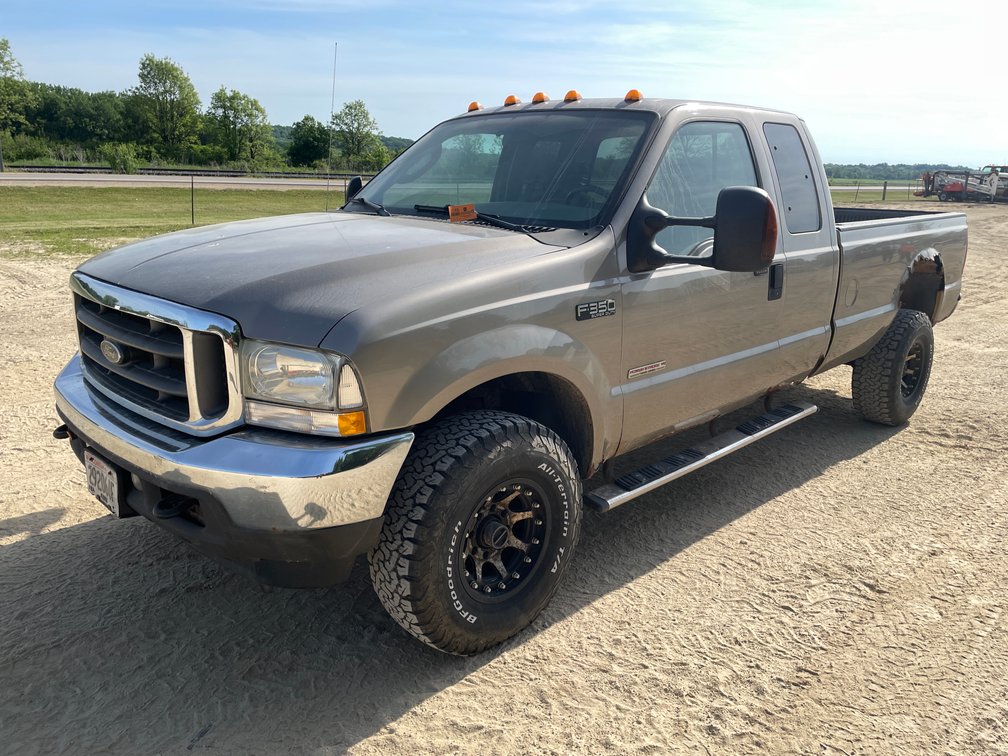 2004 Ford F350 Super Duty Truck (Has WI Title)