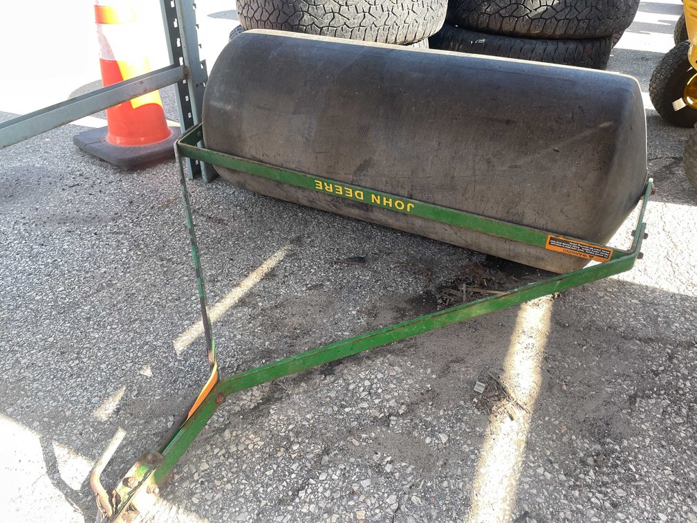 Lawn Roller (O4)