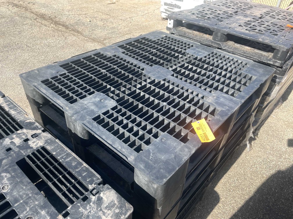 (5) Pallets (O7)