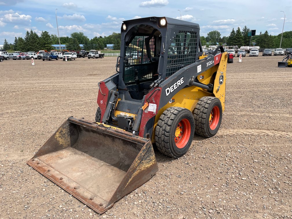 John Deere 319GR Skid Steer
