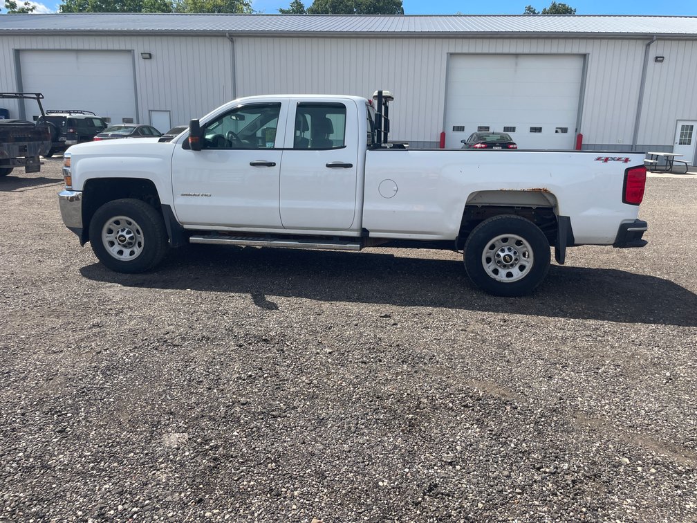 2017 Chevy 3500HD Extended Cab Pickup Truck (Has WI Title)