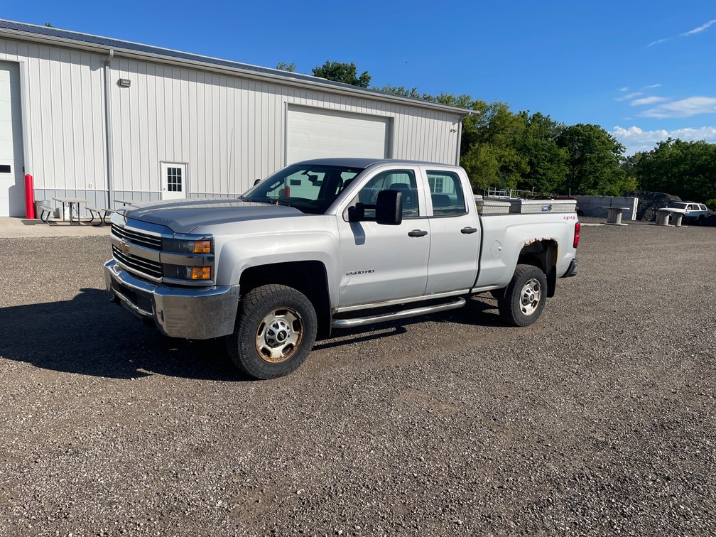 2015 Chevy 2500 HD Extended Cab Pickup Truck (Has WI Title)