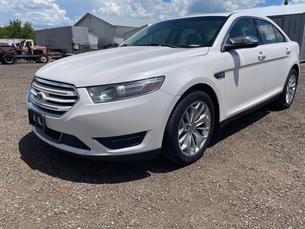 2013 Ford Taurus Limited Sedan (Has WI Title)