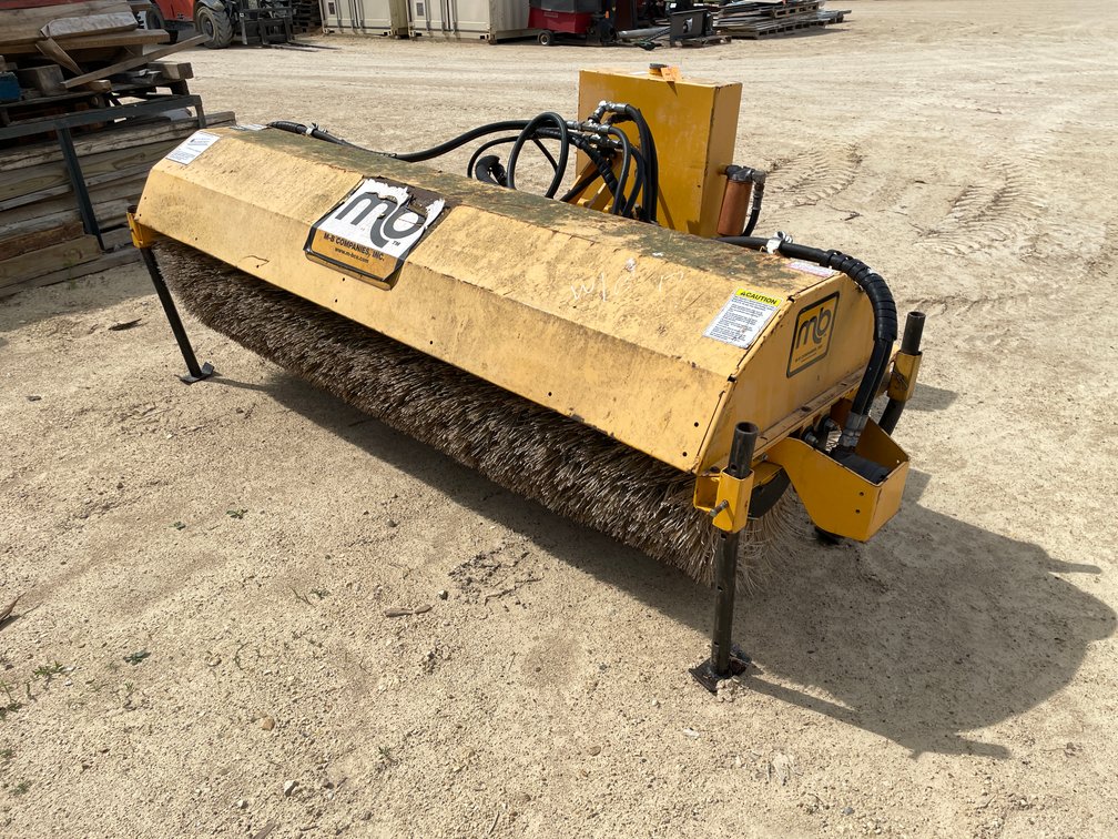 MB Tough Brush Broom