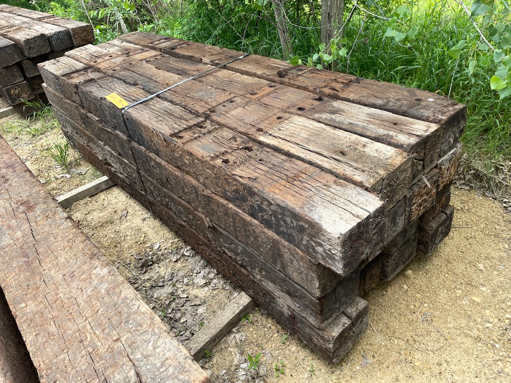 Bundle of (16) Railroad Ties