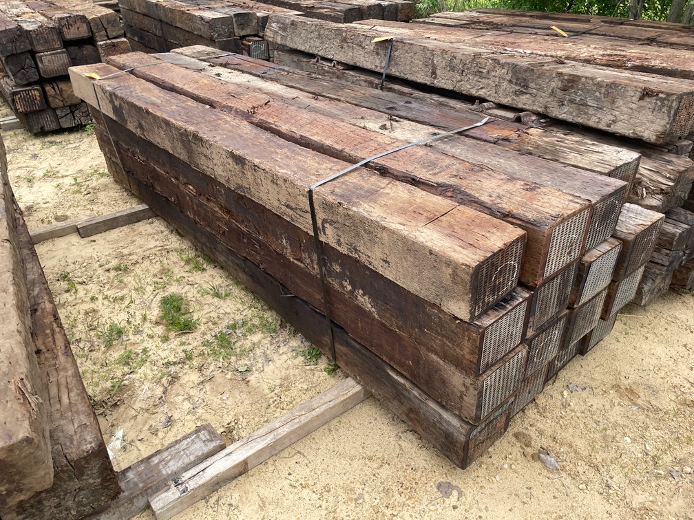 Bundle of (16) Railroad Ties