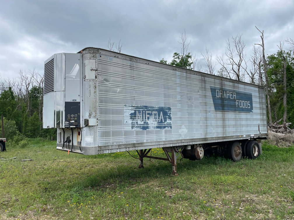 1986 Dorsey Reefer Van Trailer (No Title)