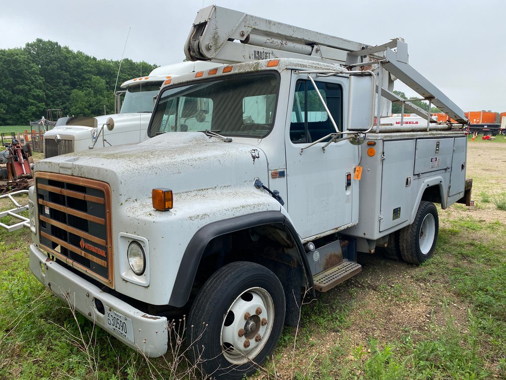 1988 International S1600 Boom Service Truck (Has WI Title)