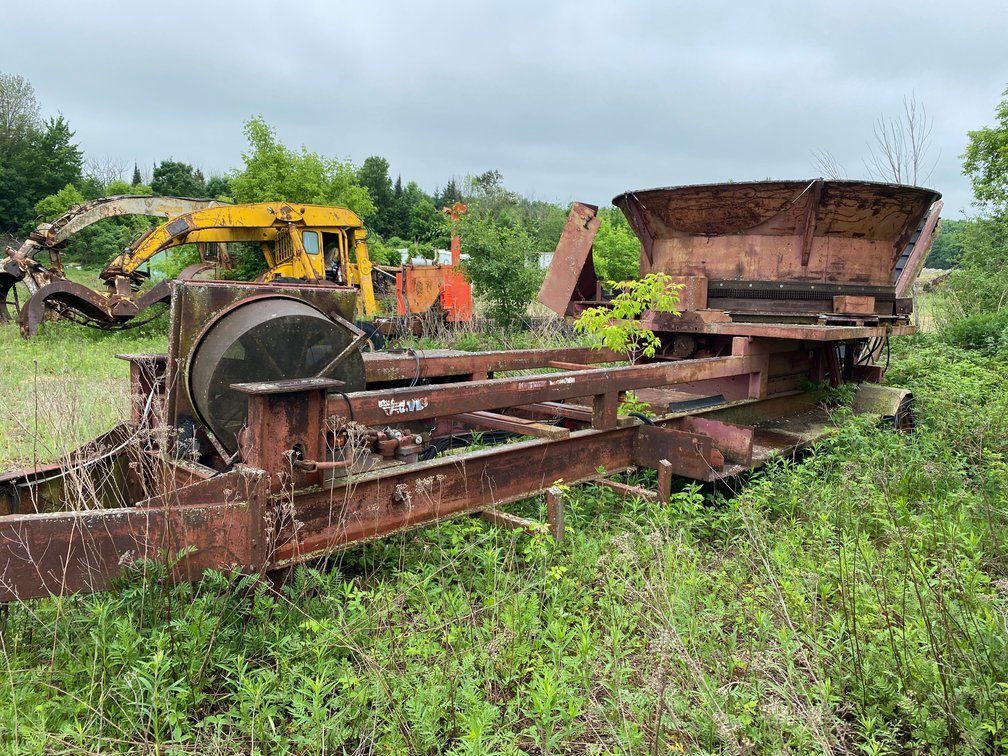 Olathe Portable Wood Chipper on Heavy  Duty Trailer (No Title)
