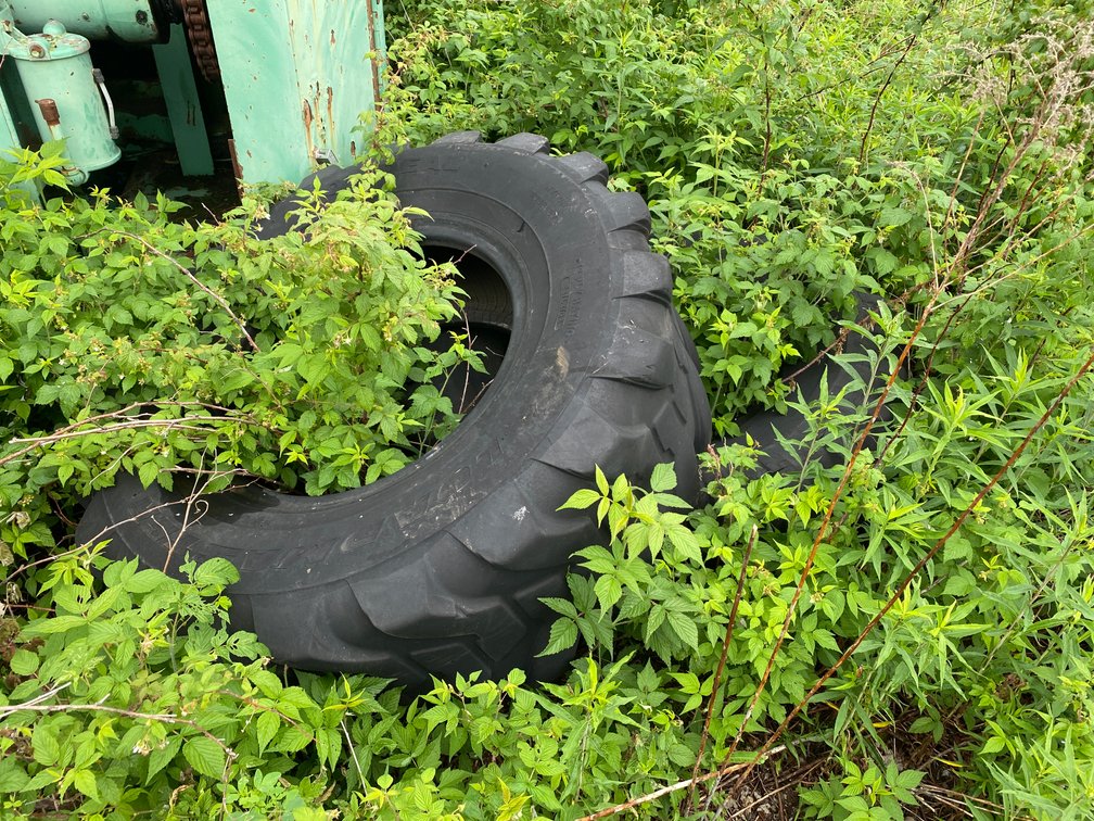(6) Pettibone Tires