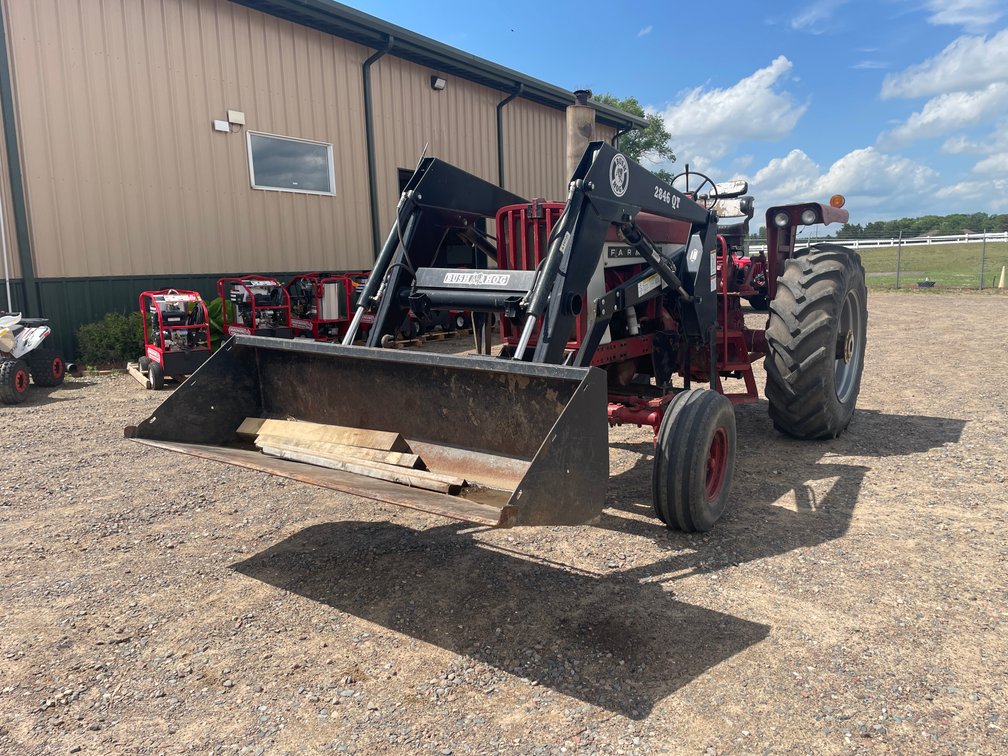 1963 International 806 Farmall Tractor