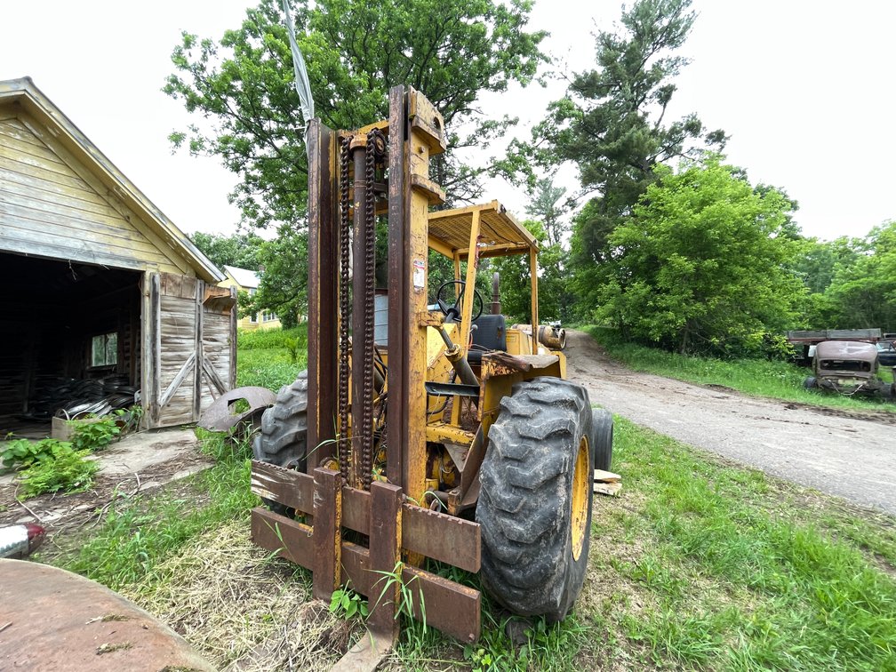 Allis Chalmers 706 Propane Forklift