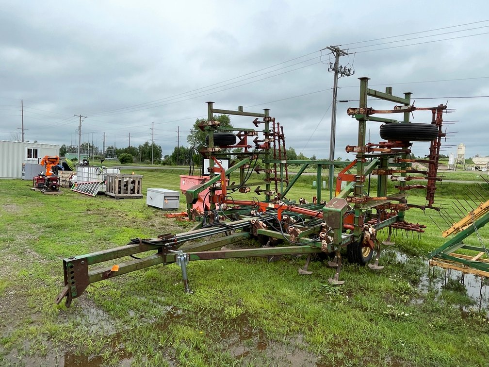 Glencoe Field Cultivator with 3-Bar Harrow