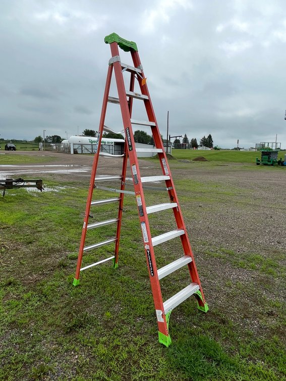 Louisville Cross X Step 10' Fiberglass Step Ladder