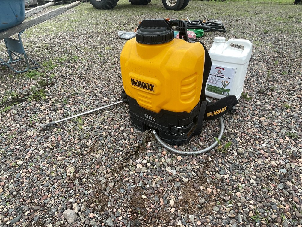 Dewalt 20V Cordless Backpacker Sprayer