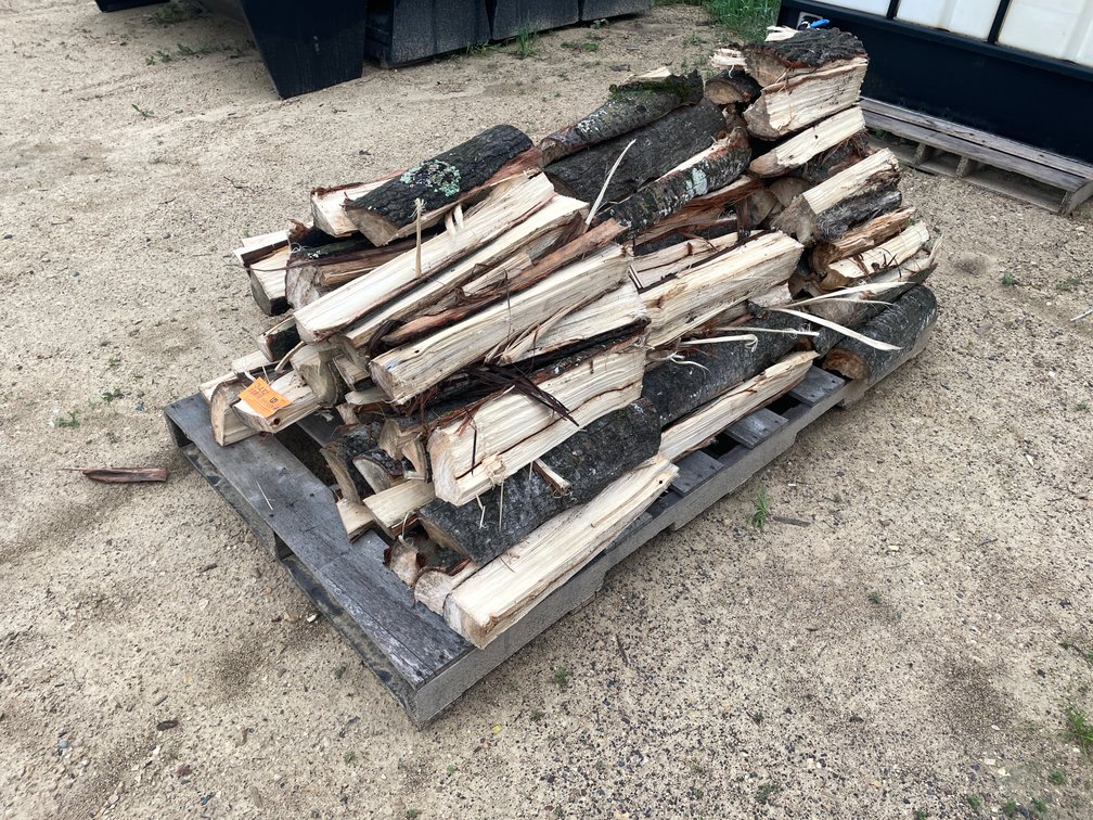 Pallet of Poppler Split Firewood
