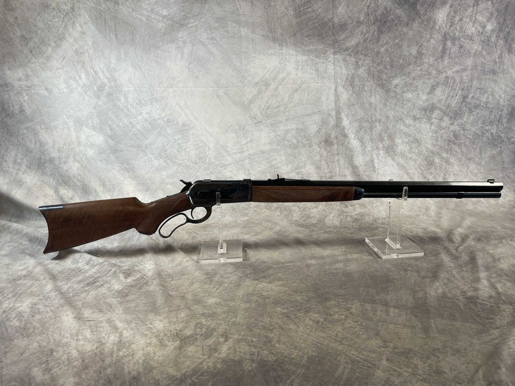 Winchester Model 1886, 45-70 GOVT Lever Action Rifle, SN: 00062YW86C, (Neenah, WI)