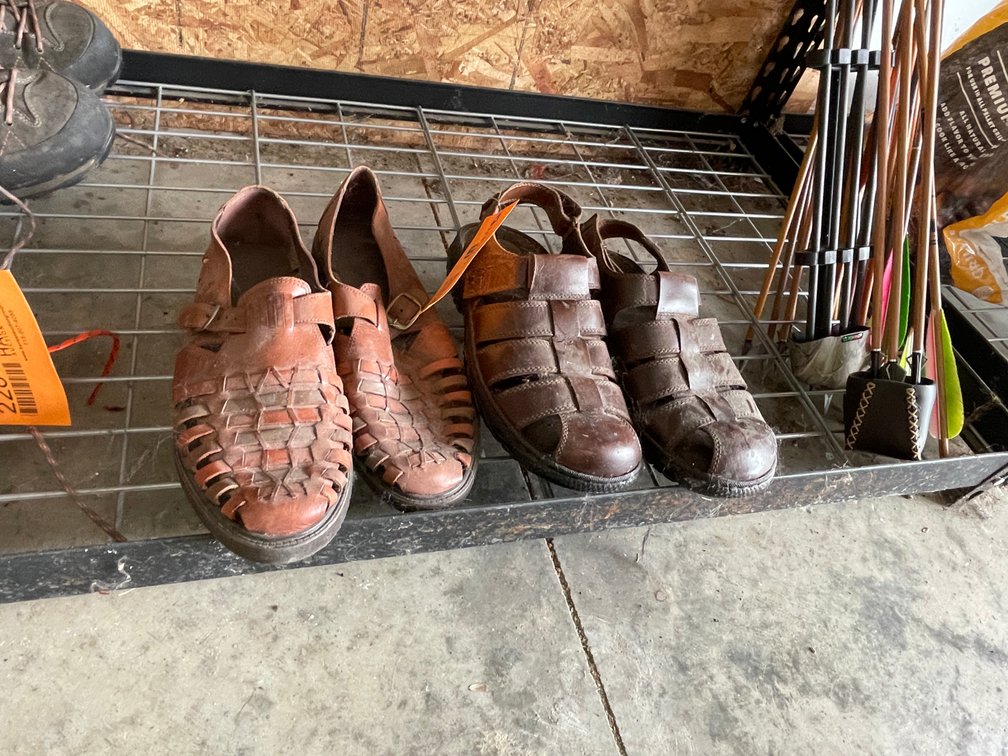 (2) Pairs of Men's Sandals