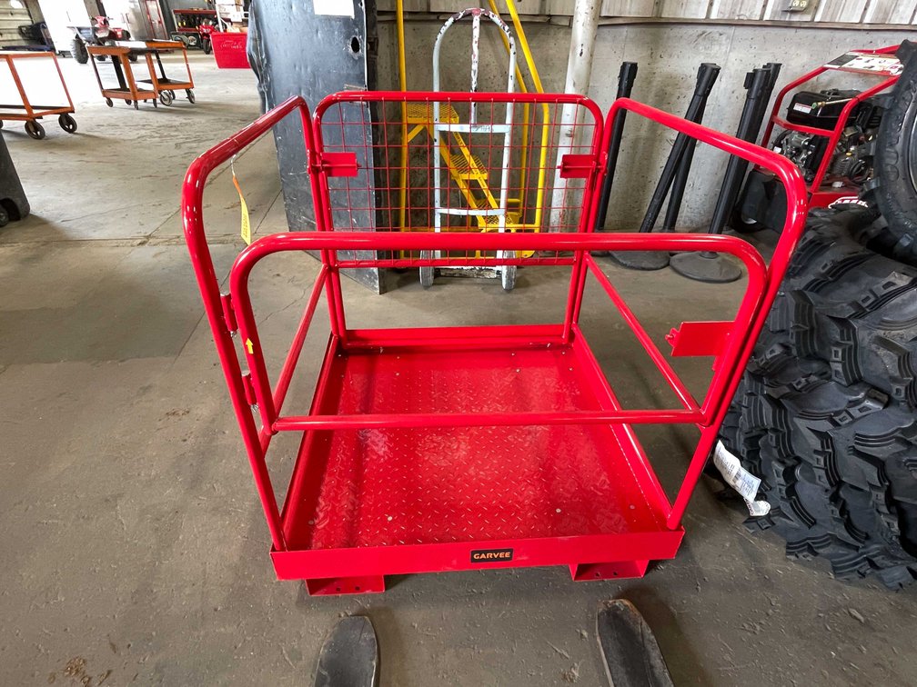 Forklift Platform Basket With Fork Pockets (Wall E)