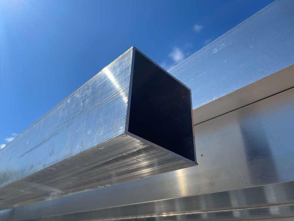 (1) Extruded Aluminum Square Tube Stock (CONTGREYRACK)