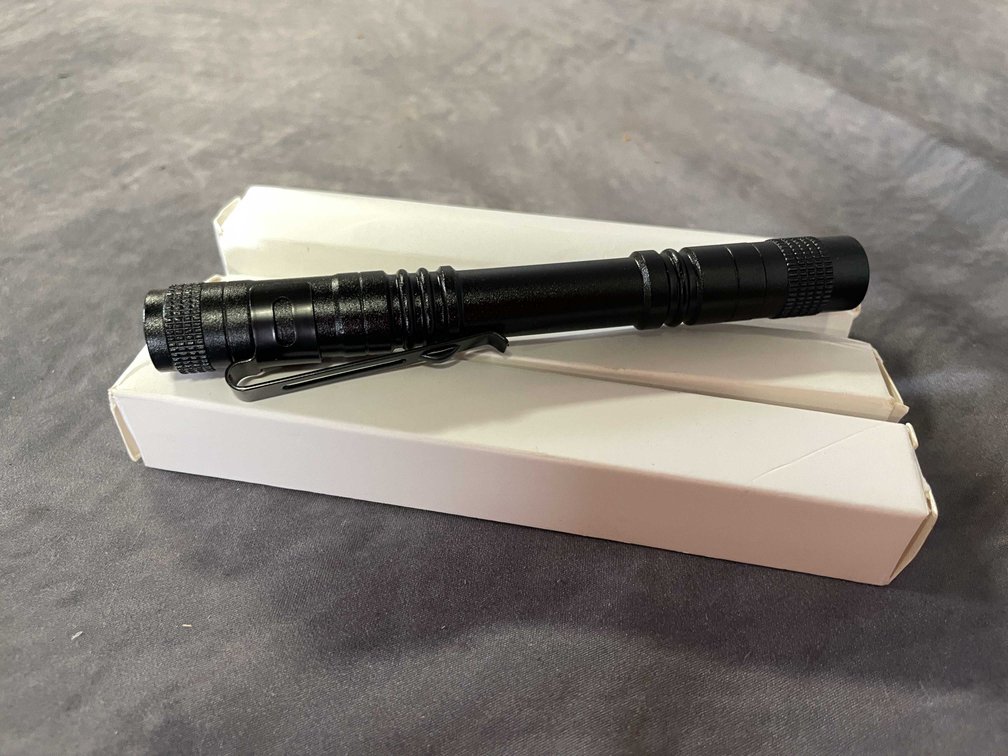 (4) LED Mechanic's Flashlights (T6)
