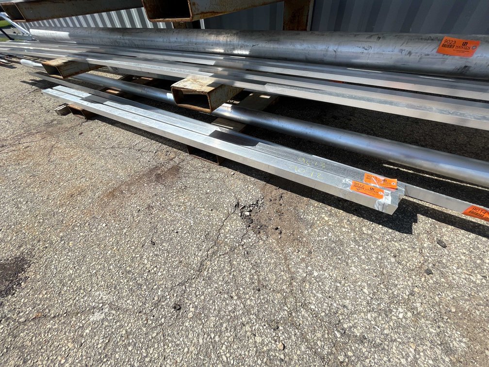 (1) Extruded Aluminum Rectangle Tube Stock (CONTGREYRACK)