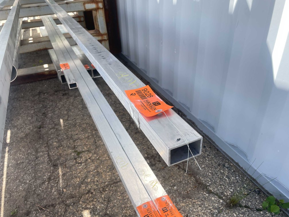 (1) Extruded Aluminum Rectangle Tube Stock (CONTGREYRACK)