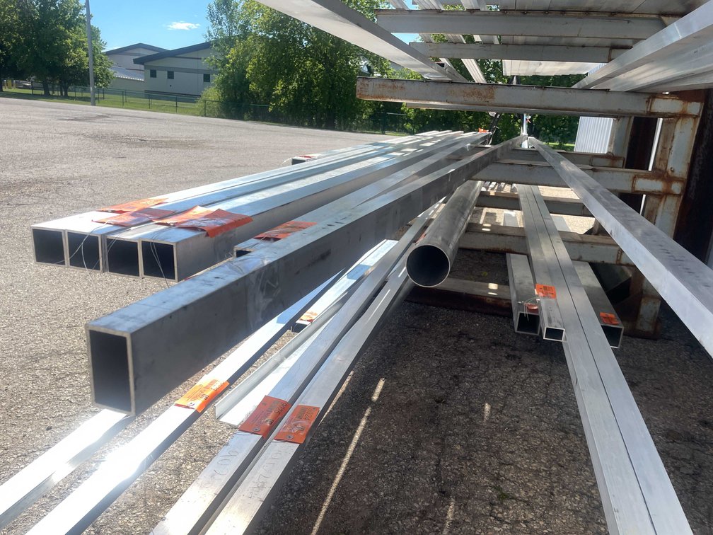 (1) Extruded Aluminum Rectangle Tube Stock (CONTGREYRACK)