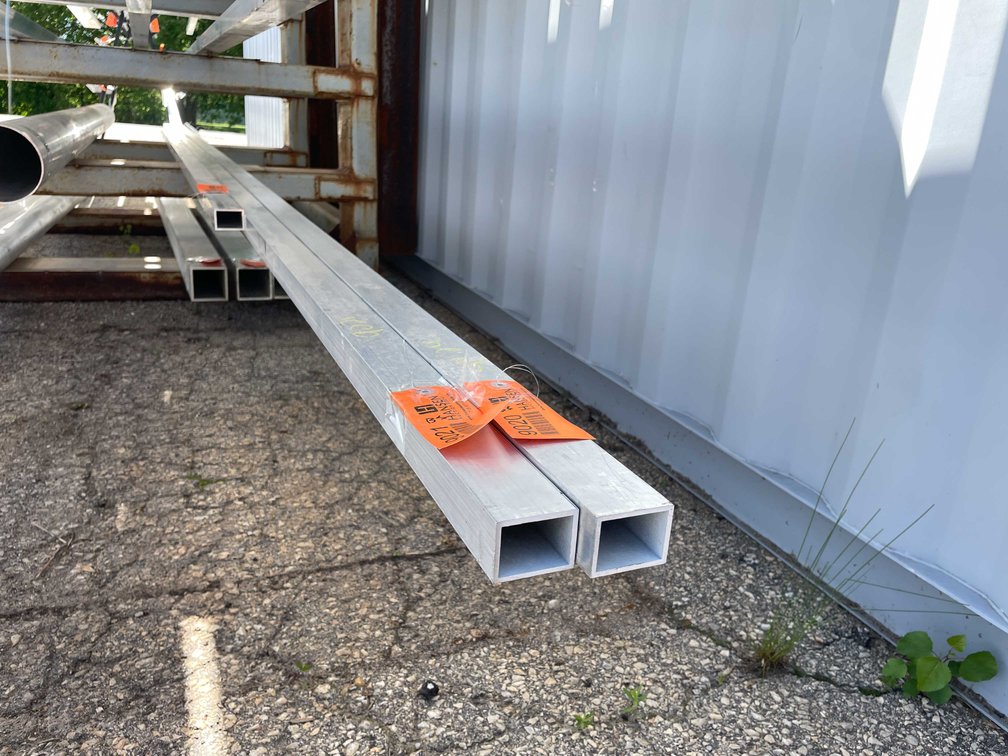 (1) Extruded Aluminum Rectangle Tube Stock (CONTGREYRACK)