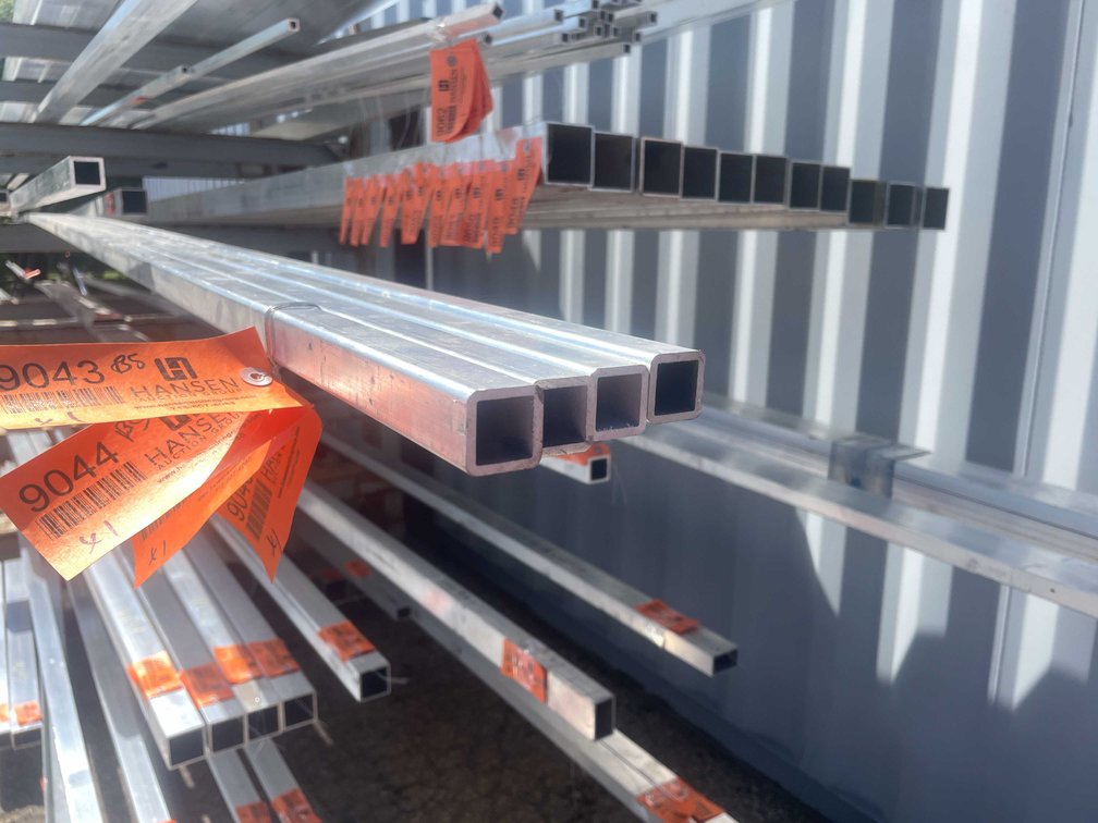 (1) Extruded Aluminum Square Tube Stock (CONTGREYRACK)