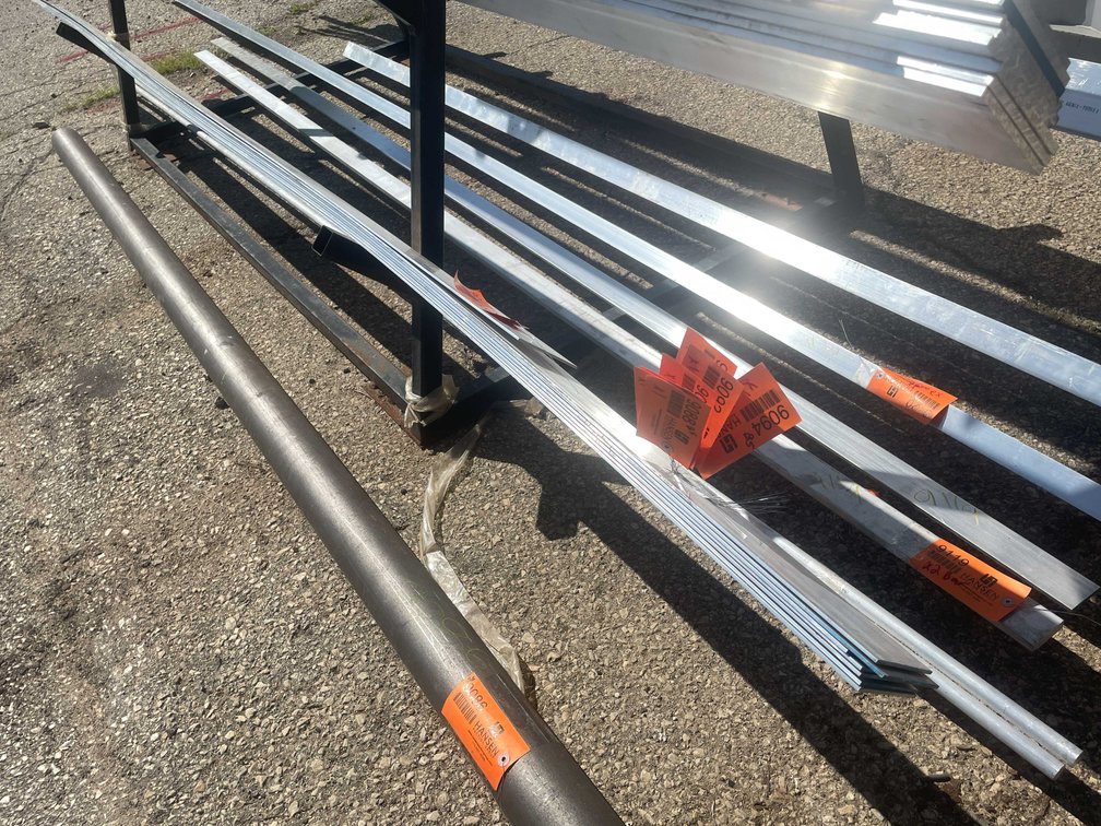 (1) 6061 Aluminum Extruded Flat Bar Stock (CONTBLKRACK)
