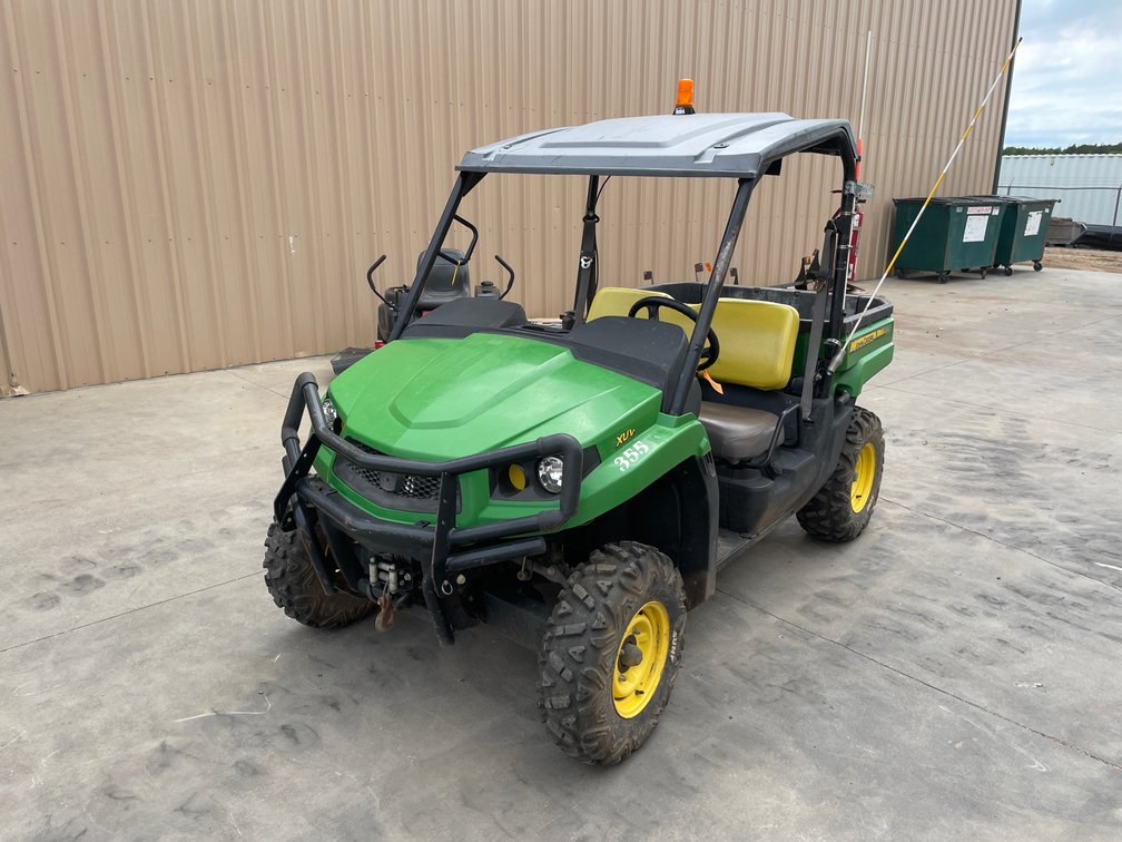 2016 John Deere 550 XUV Side by Side (Princeton, MN)