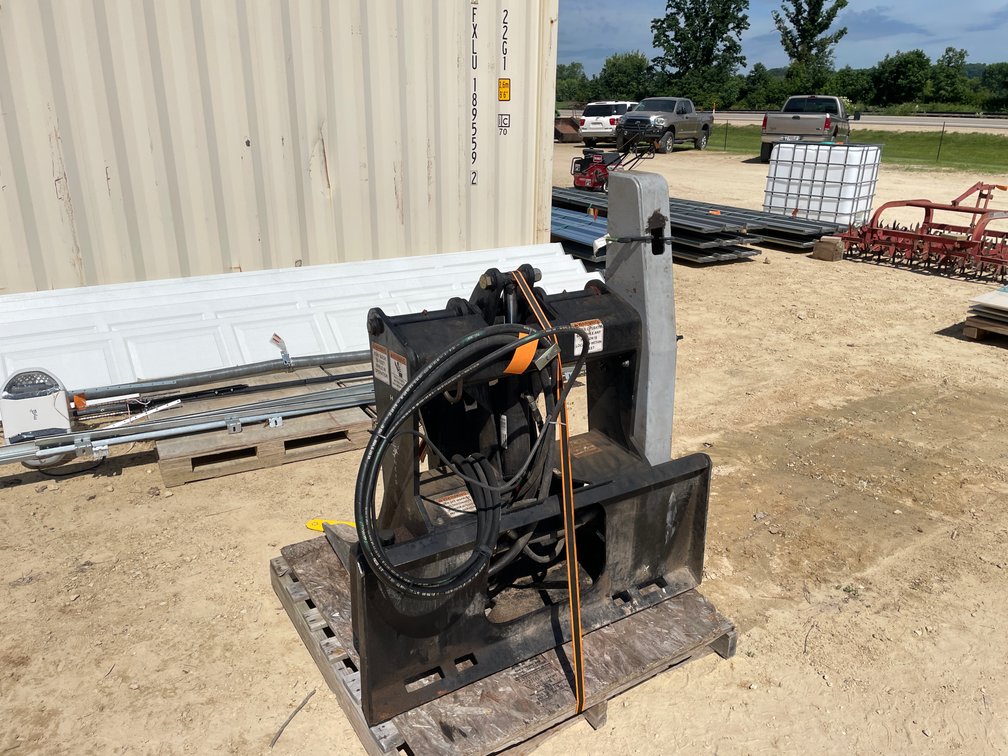 Hammerhead Skid Steer Grapple Saw Attachment