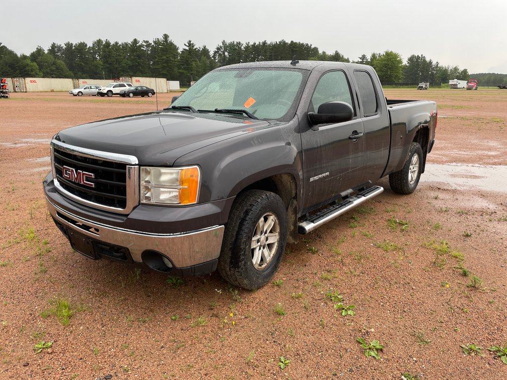 2010 GMC Sierra SLE 1500 Pickup Truck (Has WI Title) (Mosinee, WI)