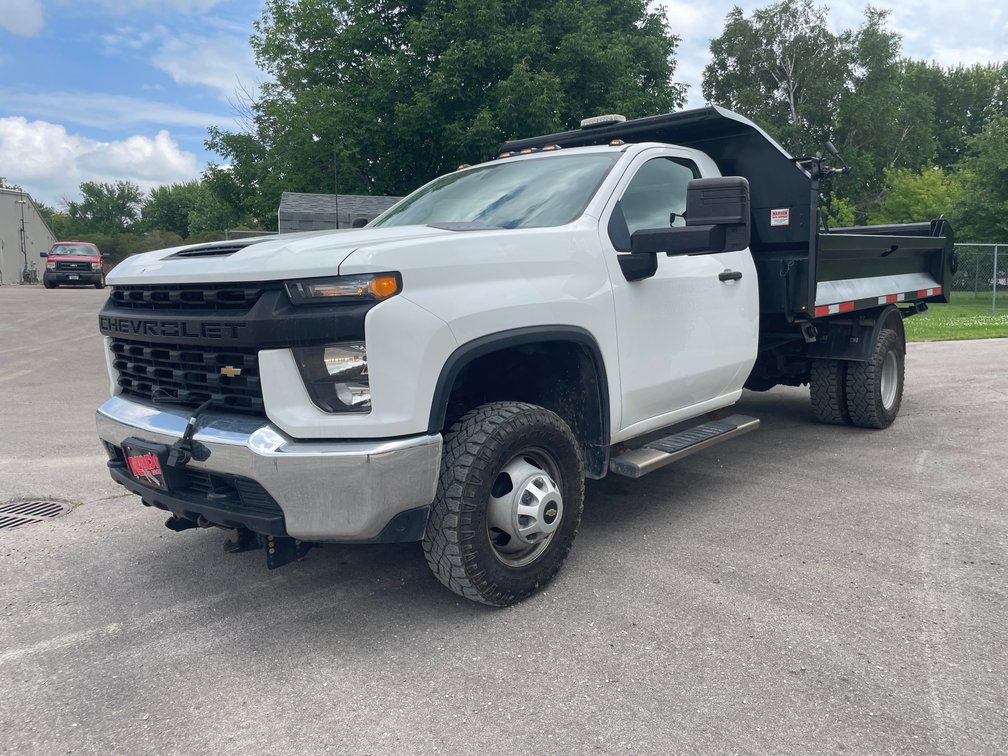 2021 Chevy 3500 4x4 Baby Dump Truck (Title in Delay)