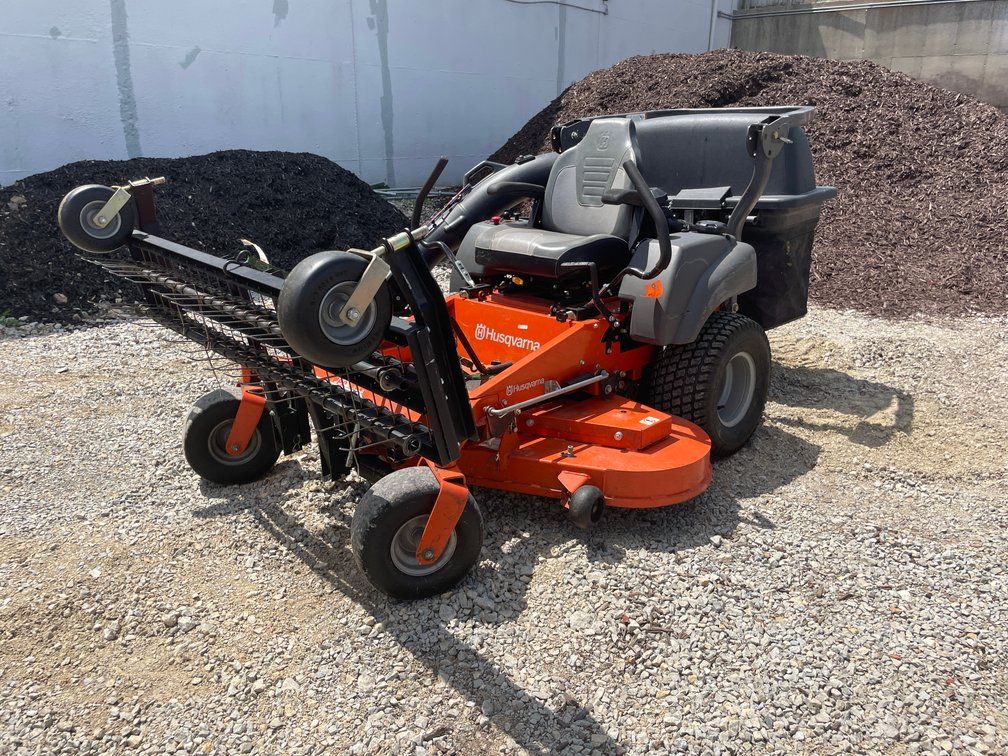 Husqvarna MZ61 Zero Turn Lawn Mower