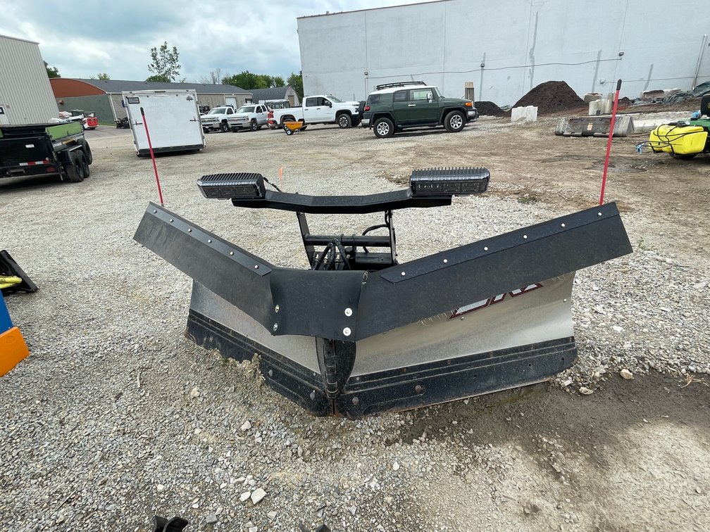2025 Boss 9'2" Stainless DXT V-Plow