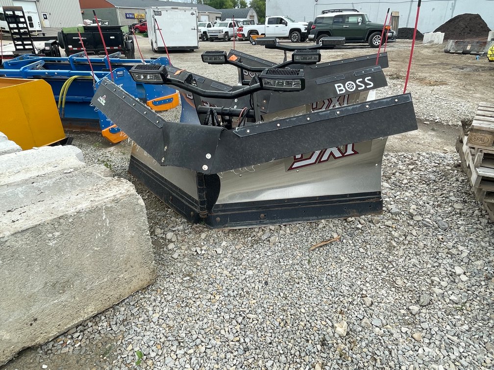 2024 Boss 9'2" Stainless DXT V-Plow