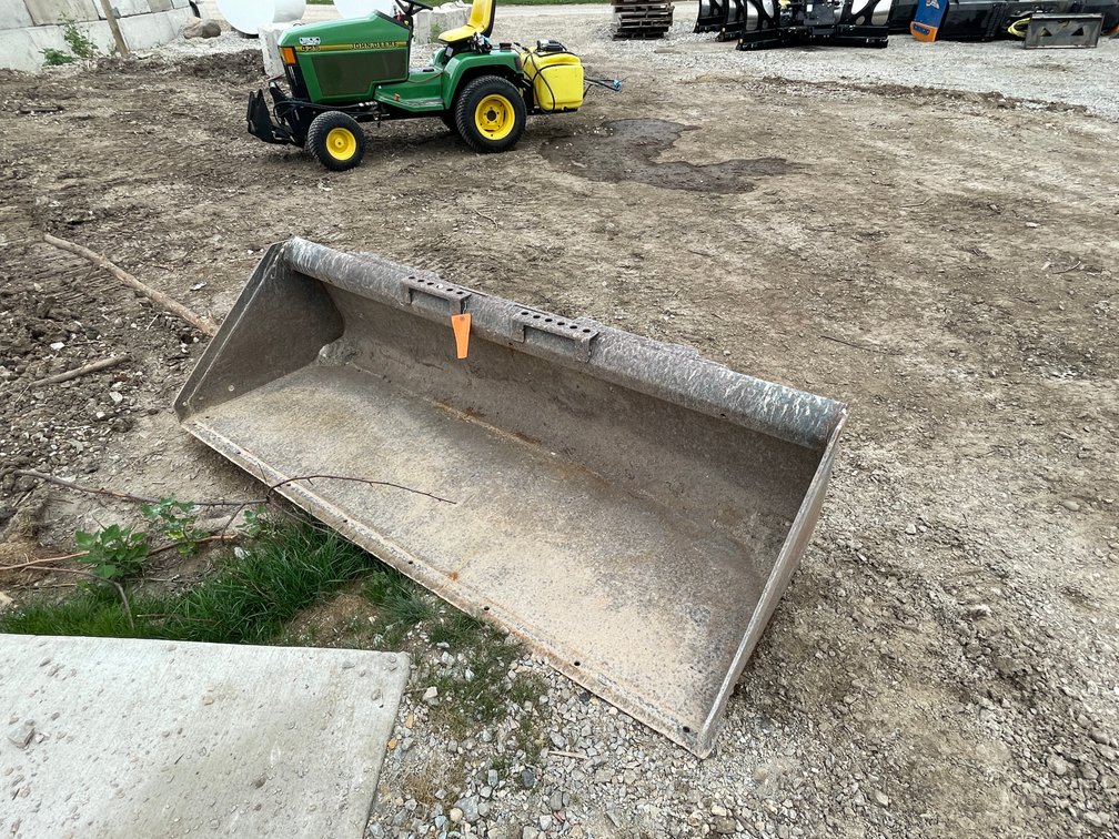 Bobcat 74" Universal Mount Bucket