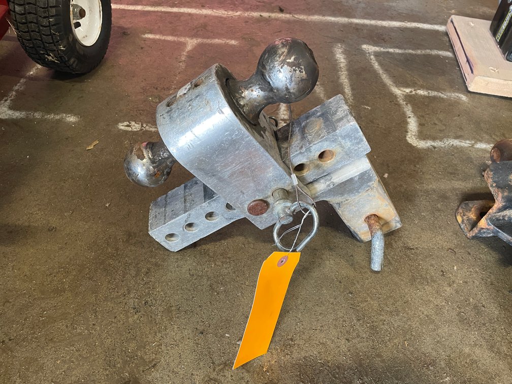 Aluminum Double Sided Hitch Receiver Mount