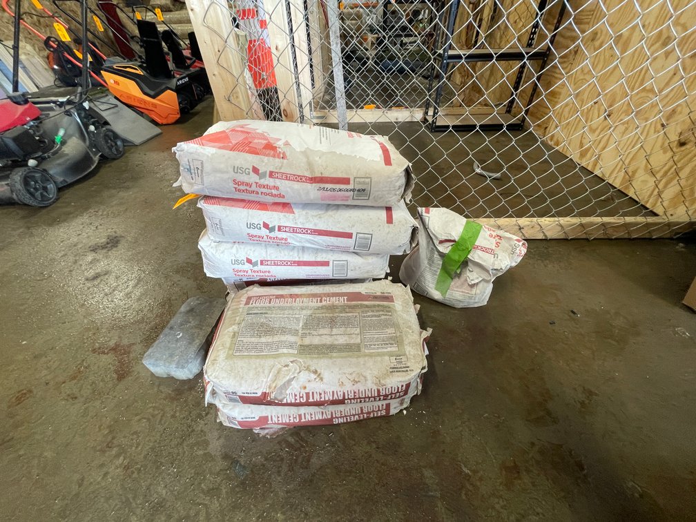 (7) 50lb Bags of Unaggregated Wall and Ceiling Spray texture