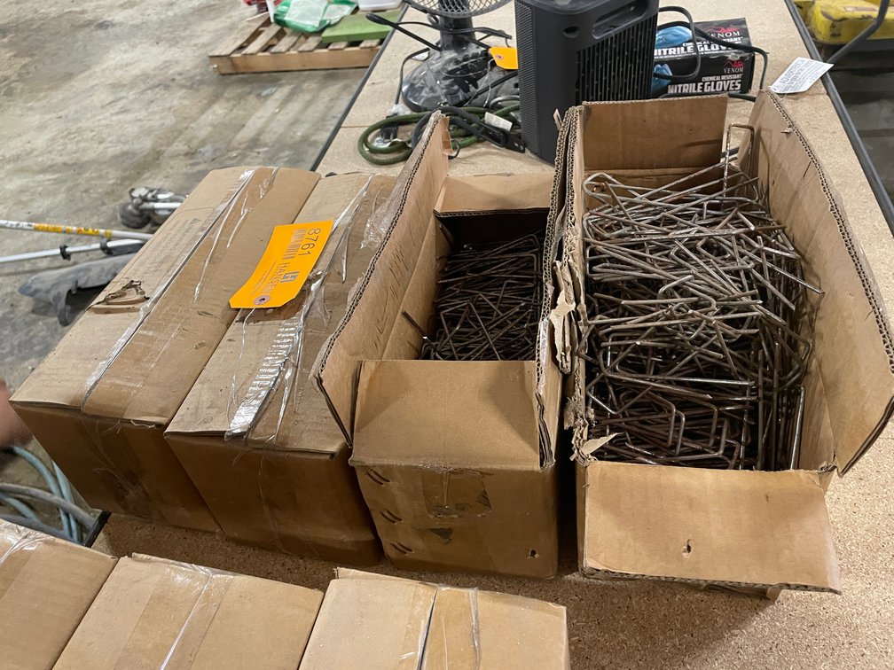 (4) Boxes of SRW Landscape Staples