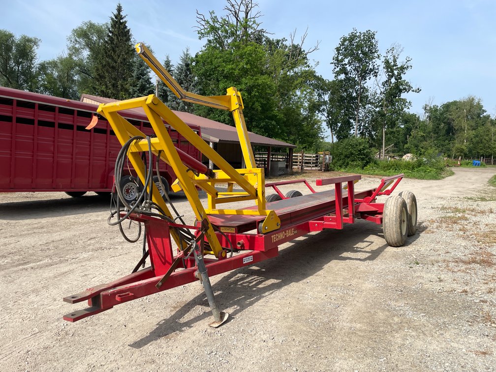 Techno-Bale 900 Bale Trailer