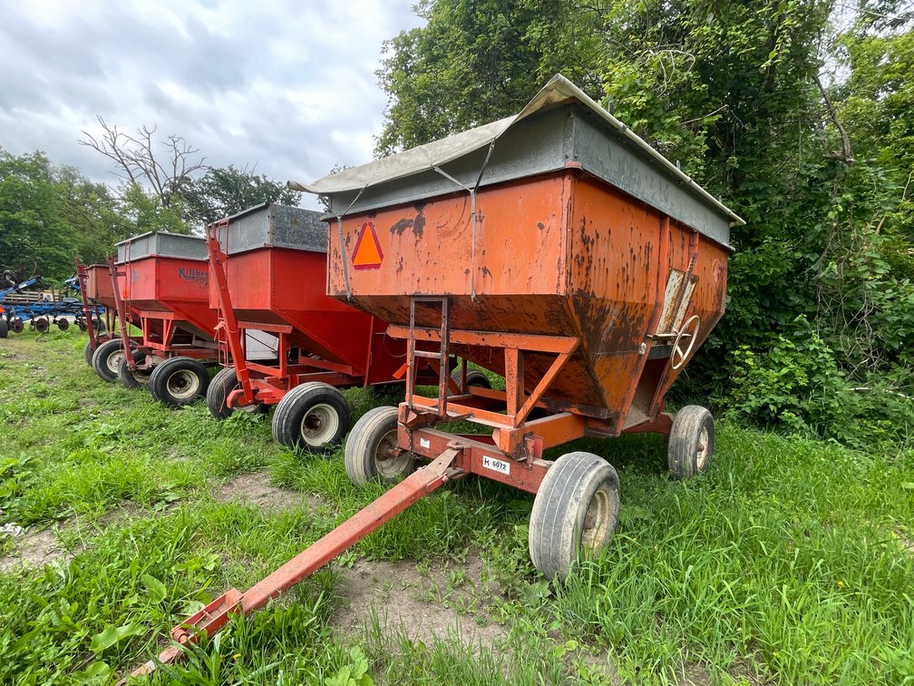 Kory 6072 Feed Wagon Gravity Box
