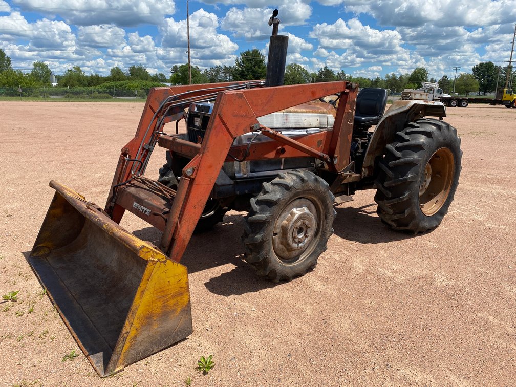 1986 White 2-65 Diesel Tractor (Mosinee, WI)
